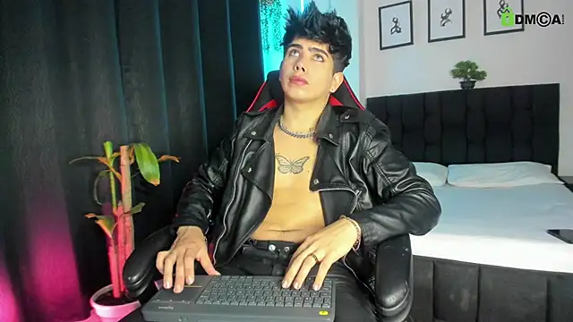 Snapshot of LyleBennett_ chatting on 24, 5, 2026 LyleBennett online show from 24, 5, 2026