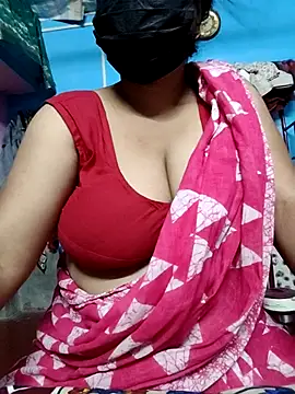 BERRY 00 online show from 26, 10, 2025