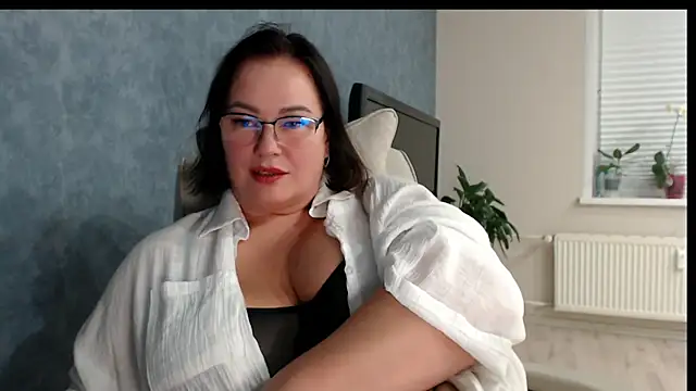 Nora Star online show from 6, 4, 2026