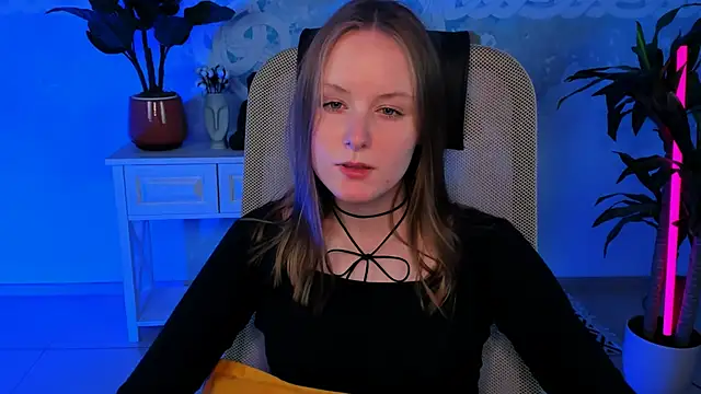 VivienLeeigh online show from 10, 12, 2024