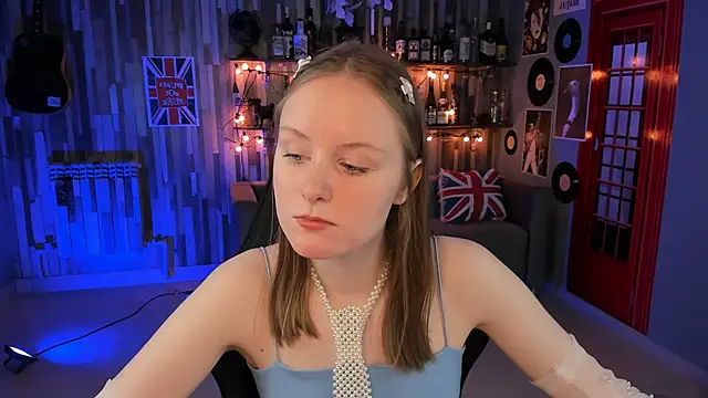 VivienLeeigh online show from 12, 12, 2024