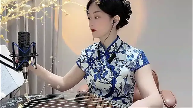 Snapshot of Tian-xin-999 chatting on 11, 9, 2025 Tian-xin-999 online show from 11, 9, 2025