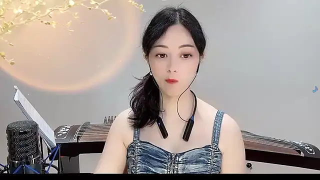 Snapshot of Tian-xin-999 chatting on 16, 9, 2025 Tian-xin-999 online show from 16, 9, 2025