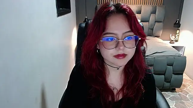 Snapshot of crimson_tati_ chatting on 11, 12, 2024 crimson tati online show from 11, 12, 2024