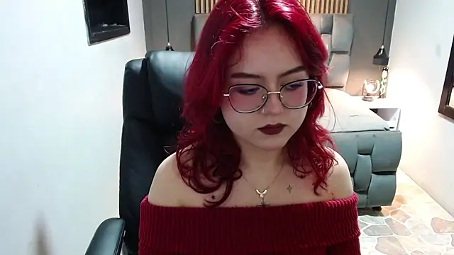 Snapshot of crimson_tati_ chatting on 30, 12, 2024 crimson tati online show from 30, 12, 2024