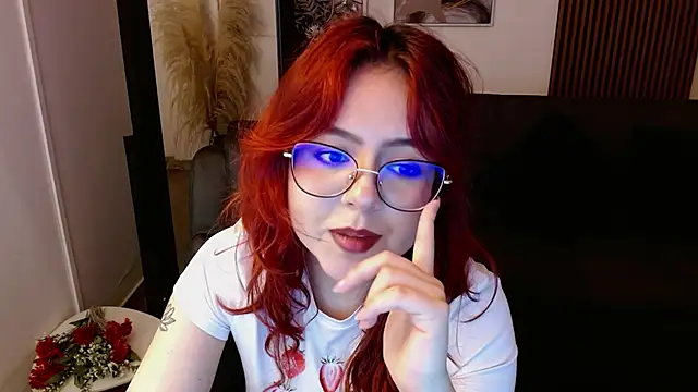 Snapshot of crimson_tati_ chatting on 22, 2, 2025 crimson tati online show from 22, 2, 2025