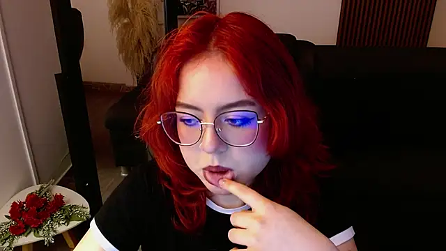 Snapshot of crimson_tati_ chatting on 18, 3, 2025 crimson tati online show from 18, 3, 2025