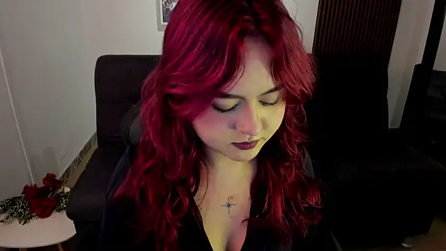 Snapshot of crimson_tati_ chatting on 19, 9, 2025 crimson tati online show from 19, 9, 2025