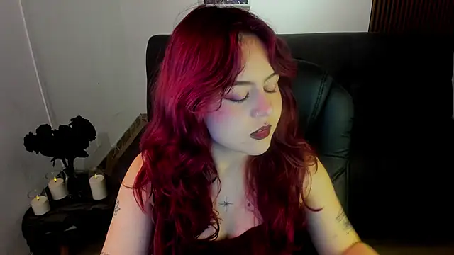 Snapshot of crimson_tati_ chatting on 20, 11, 2025 crimson tati online show from 20, 11, 2025