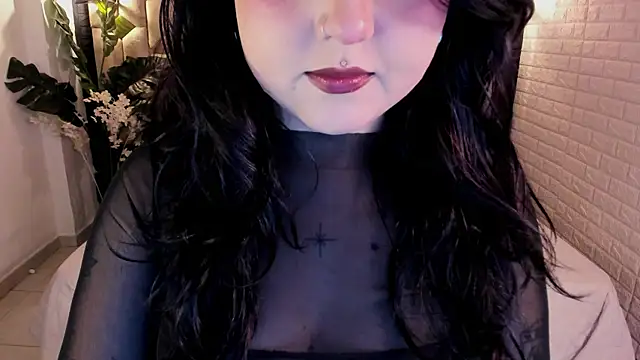 Snapshot of crimson_tati_ chatting on 18, 7, 2026 crimson tati online show from 18, 7, 2026