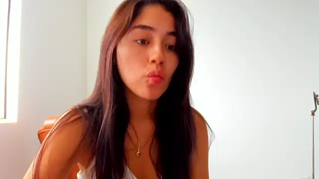 AriaMontgomery online show from 4, 7, 2026