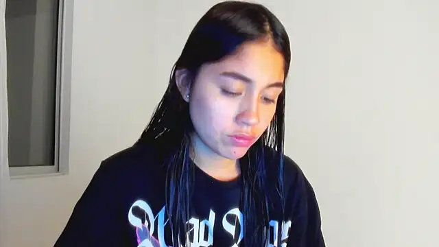 AriaMontgomery online show from 15, 7, 2026