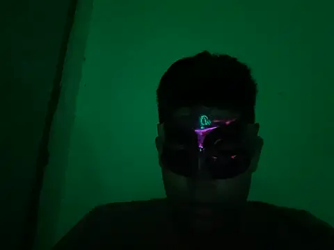 Snapshot of Freebird783 chatting on 17, 9, 2025 Freebird783 online show from 17, 9, 2025