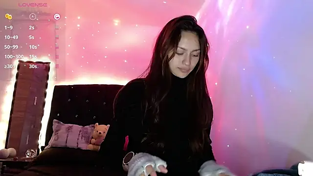 holy juli online show from 27, 1, 2025