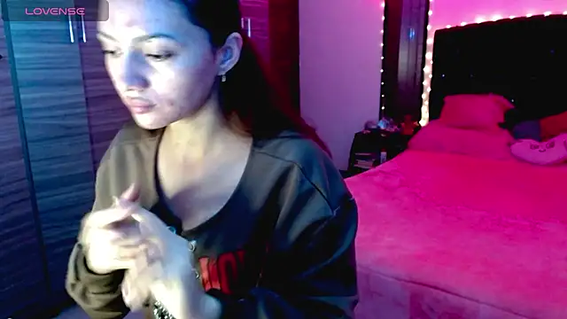 holy juli online show from 5, 11, 2025