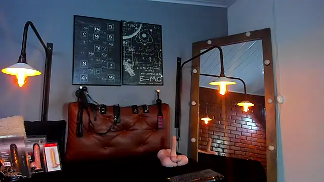 Snapshot of Samantha_mature56 chatting on 4, 2, 2026 Samantha mature56 online show from 4, 2, 2026