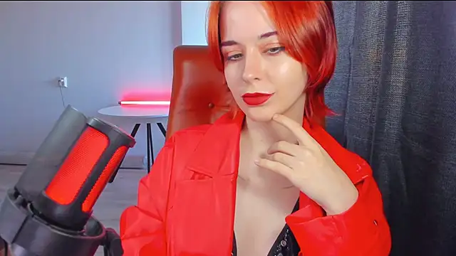 Snapshot of mollyposhh chatting on 19, 9, 2025 mollyposhh online show from 19, 9, 2025