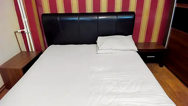 Snapshot of AshPage chatting on 1, 12, 2024 AshPage online show from 1, 12, 2024