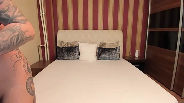 Snapshot of AshPage chatting on 20, 12, 2025 AshPage online show from 20, 12, 2025