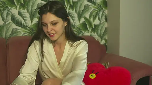 Snapshot of whisper_of_love chatting on 2, 3, 2025 whisper of love online show from 2, 3, 2025