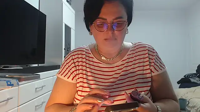 Amandamuller1982 online show from 6, 4, 2026