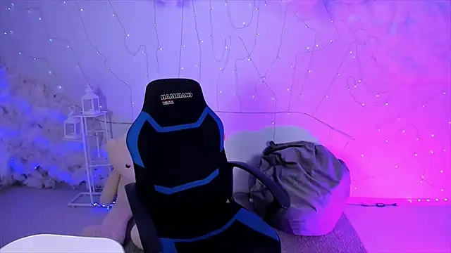 Snapshot of Sharon_Evansi chatting on 3, 12, 2024 Sharon Evansi online show from 3, 12, 2024