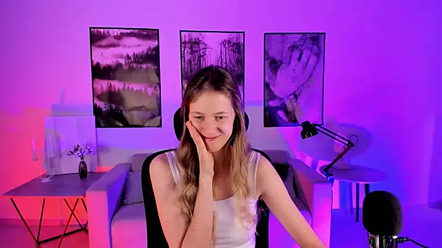 Snapshot of Sharon_Evansi chatting on 14, 12, 2024 Sharon Evansi online show from 14, 12, 2024