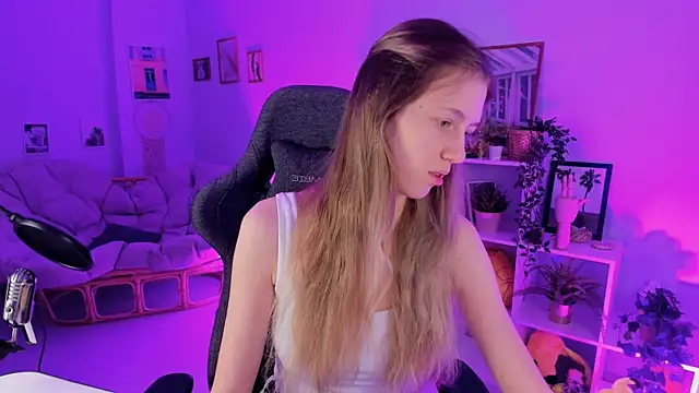 Snapshot of Sharon_Evansi chatting on 29, 12, 2024 Sharon Evansi online show from 29, 12, 2024