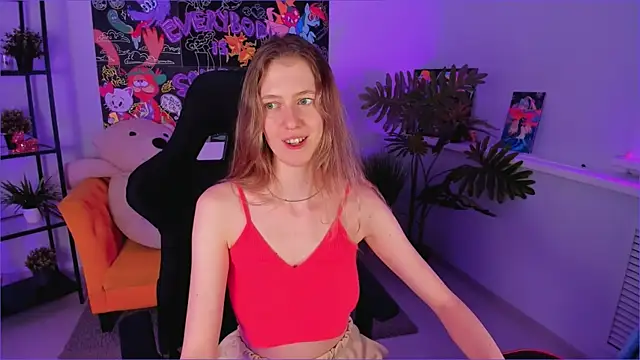 Snapshot of Sharon_Evansi chatting on 10, 1, 2025 Sharon Evansi online show from 10, 1, 2025