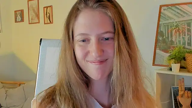 Snapshot of Sharon_Evansi chatting on 16, 3, 2025 Sharon Evansi online show from 16, 3, 2025