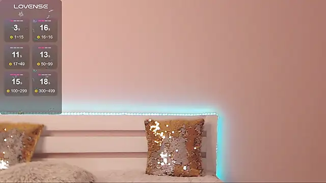 Snapshot of AureliaNoir_ chatting on 19, 12, 2024 AureliaNoir online show from 19, 12, 2024