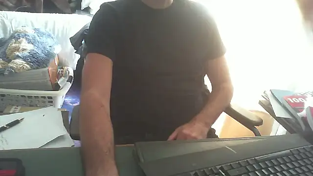 Snapshot of shyfrenchcock1 chatting on 19, 9, 2025 shyfrenchcock1 online show from 19, 9, 2025