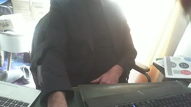 shyfrenchcock1 online show from 5, 3, 2026