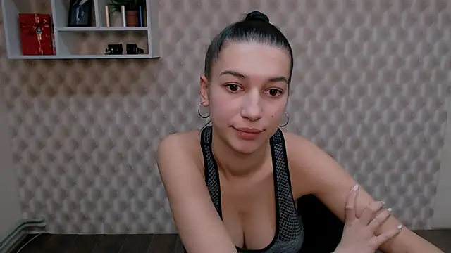KarolinaRosse  online show from 16, 1, 2025