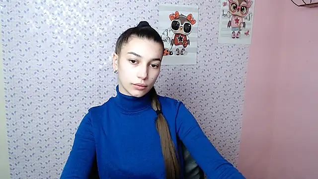 KarolinaRosse  online show from 31, 1, 2025