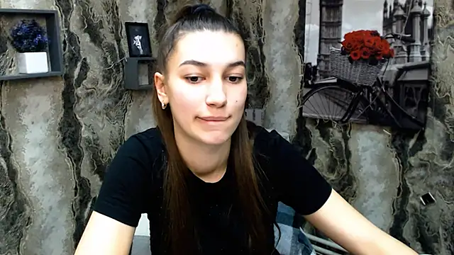 KarolinaRosse  online show from 7, 2, 2025