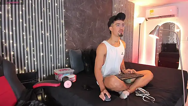 Duriel  online show from 4, 1, 2025