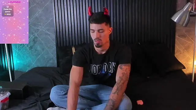 Duriel  online show from 6, 1, 2025