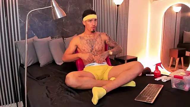 Duriel  online show from 5, 3, 2025