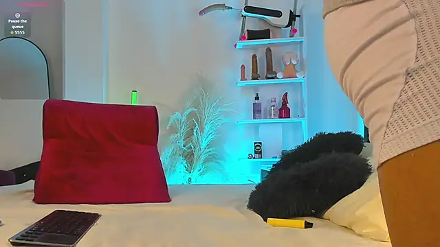 Duriel  online show from 9, 9, 2025