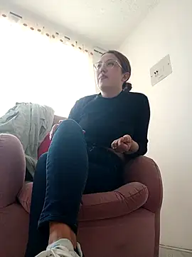 VIOLETA-25  online show from 20, 2, 2025