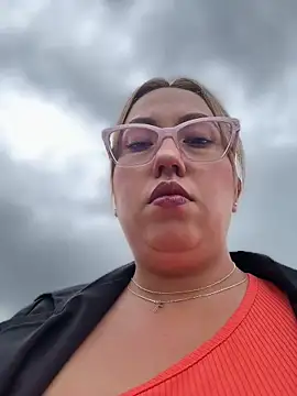 Snapshot of VIOLETA-25_ chatting on 7, 5, 2026 VIOLETA-25 online show from 7, 5, 2026