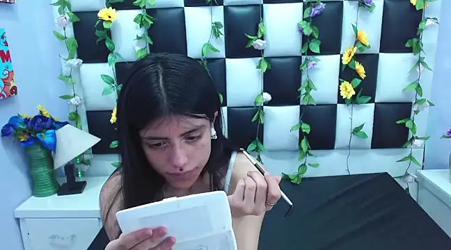 Morgana Smit online show from 6, 3, 2025