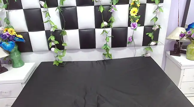 Morgana Smit online show from 22, 3, 2025