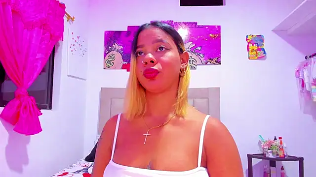 Snapshot of Miranda-brow chatting on 24, 1, 2025 Miranda-brow online show from 24, 1, 2025