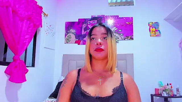 Snapshot of Miranda-brow chatting on 26, 1, 2025 Miranda-brow online show from 26, 1, 2025