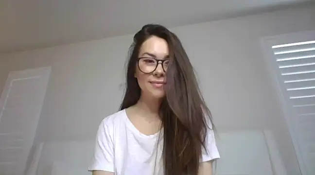 Snapshot of mixedasiangirl chatting on 17, 3, 2025 mixedasiangirl online show from 17, 3, 2025