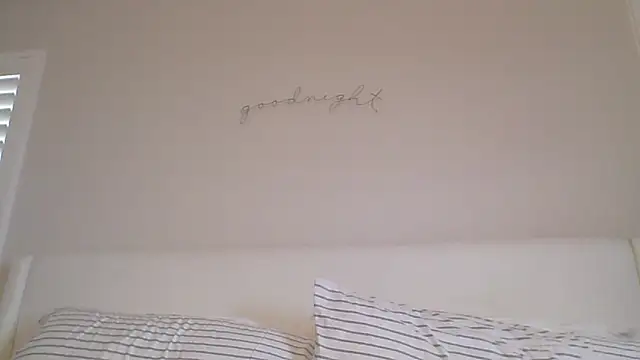 mixedasiangirl online show from 25, 2, 2026