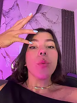 luccianagreyy online show from 6, 7, 2026