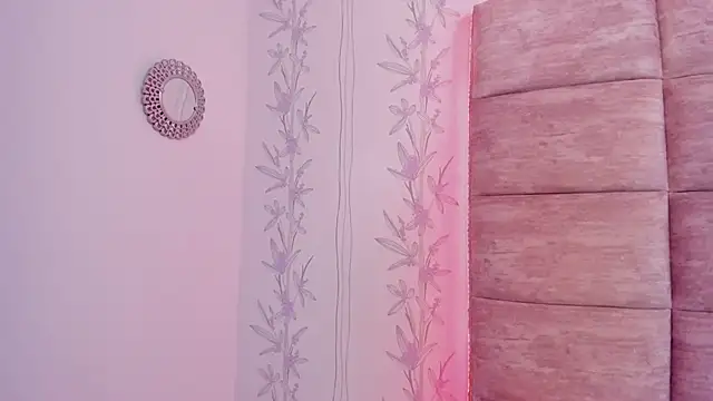 HazelMoret online show from 10, 2, 2025